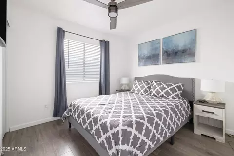 1102 E Wahalla Ln, Phoenix, AZ 85024 photo 17