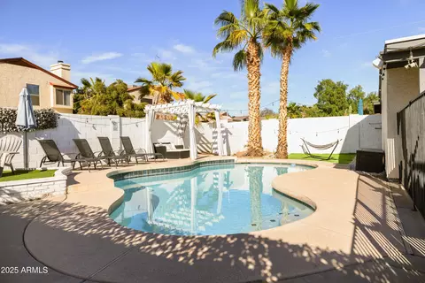 1102 E Wahalla Ln, Phoenix, AZ 85024 photo 22