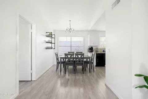 1102 E Wahalla Ln, Phoenix, AZ 85024 photo 7