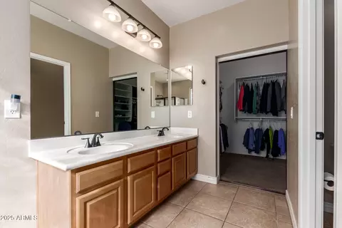 2327 E Mine Creek Rd, Phoenix, AZ 85024 photo 22