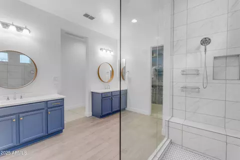 Bath - 4247 S Zenith --, Mesa, AZ 85212 photo 7 of 11