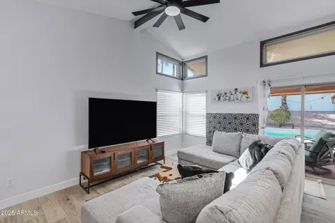 1401 E Paradise Ln, Phoenix, AZ 85022 photo 12