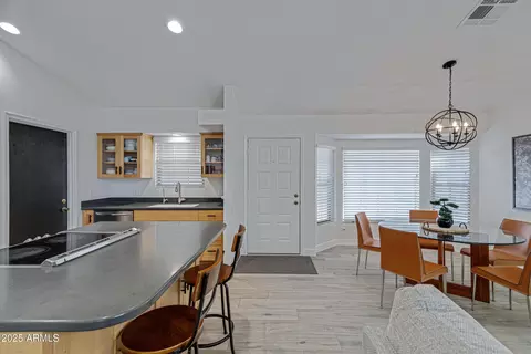 1401 E Paradise Ln, Phoenix, AZ 85022 photo 9
