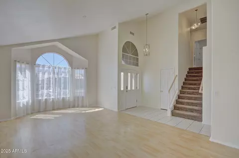 2806 E Pontiac Dr, Phoenix, AZ 85050 photo 3