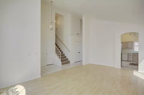 2806 E Pontiac Dr, Phoenix, AZ 85050 photo 5