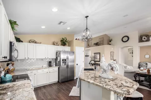 2123 S Bristol Dr, Mesa, AZ 85209 photo 19