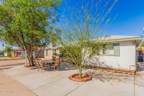 5802 N 38th Dr, Phoenix, AZ 85019 photo 3