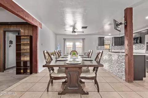 5802 N 38th Dr, Phoenix, AZ 85019 photo 8
