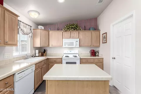 2208 W Baseline Ave #56, Apache Junction, AZ 85120 photo 11