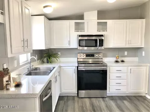 2512 E Waltann Ln, Phoenix, AZ 85032 photo 3