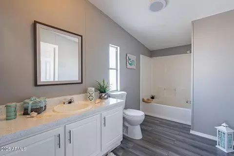 2512 E Waltann Ln, Phoenix, AZ 85032 photo 12