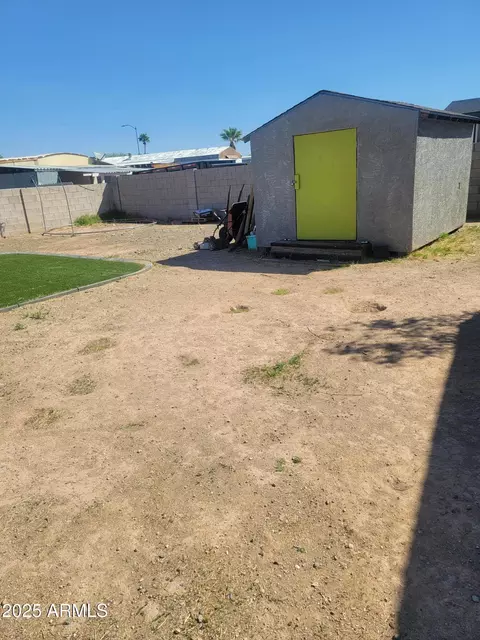2512 E Waltann Ln, Phoenix, AZ 85032 photo 23