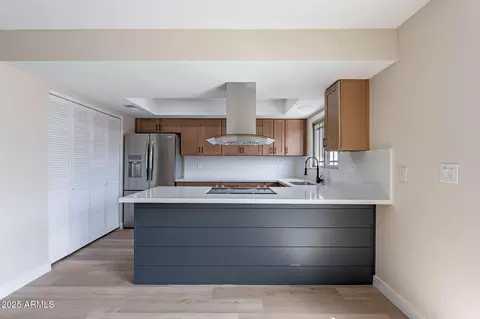 Kitchen - 2944 E Clarendon Ave, Phoenix, AZ 85016 photo 1 of 4