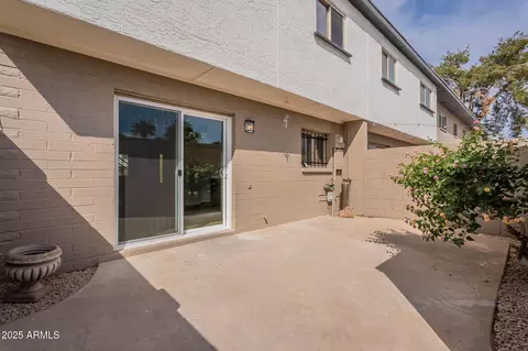 Exterior - 2944 E Clarendon Ave, Phoenix, AZ 85016 photo 2 of 3