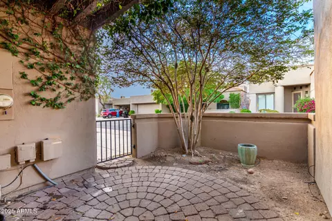 Exterior - 715 W Puget Ave, Phoenix, AZ 85021 photo 15 of 17