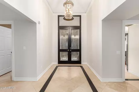 Entry Way - 715 W Puget Ave, Phoenix, AZ 85021 photo 5 of 8