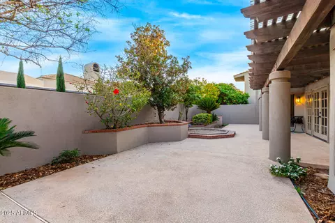Exterior - 715 W Puget Ave, Phoenix, AZ 85021 photo 14 of 17