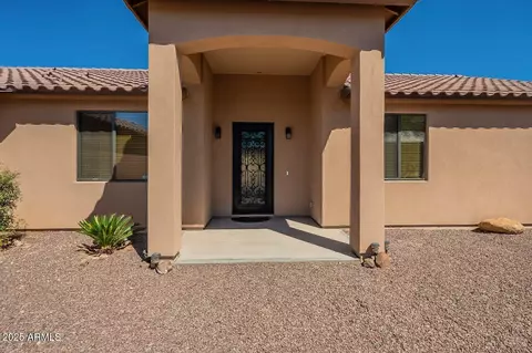 44429 N 1st Dr, New River, AZ 85087