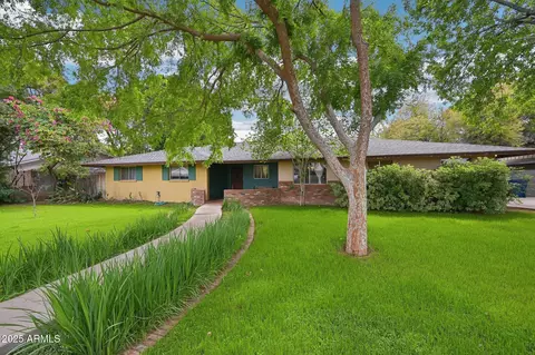 325 E Broadmor Dr, Tempe, AZ 85282 photo 2