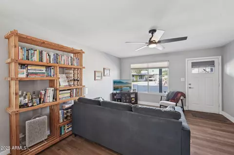 4509 N 12th Dr, Phoenix, AZ 85013 photo 3