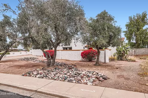 740 W Mountain View Dr, Mesa, AZ 85201