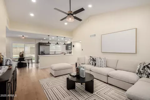 4862 Evergreen St, Mesa, AZ 85205 photo 2
