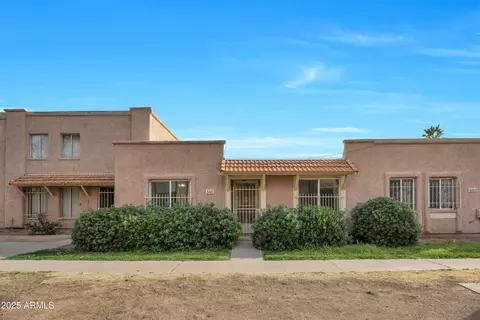 3220 W Laurie Ln, Phoenix, AZ 85051