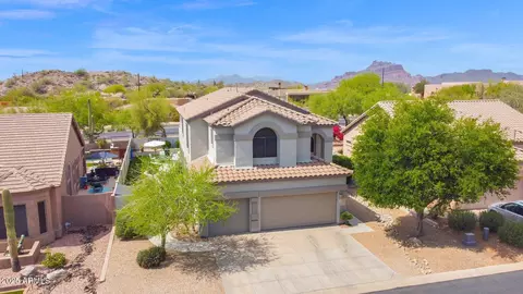 7242 E Tyndall St, Mesa, AZ 85207