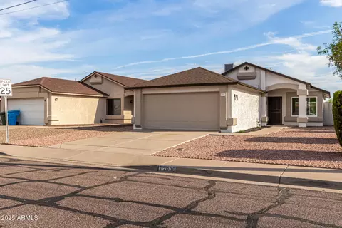 2009 E Paradise Ln, Phoenix, AZ 85022 photo 5