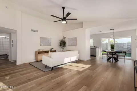 2009 E Paradise Ln, Phoenix, AZ 85022 photo 9
