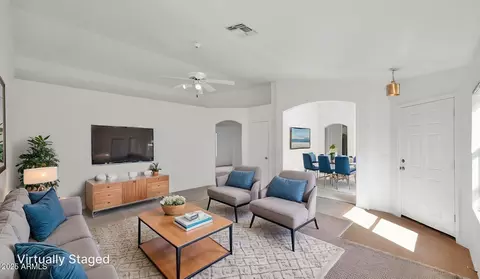 3305 E Hononegh Dr, Phoenix, AZ 85050 photo 2