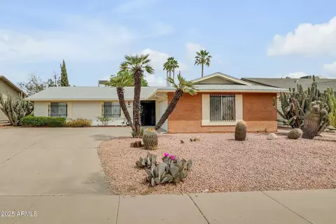 5038 E Morning Star Dr, Phoenix, AZ 85044