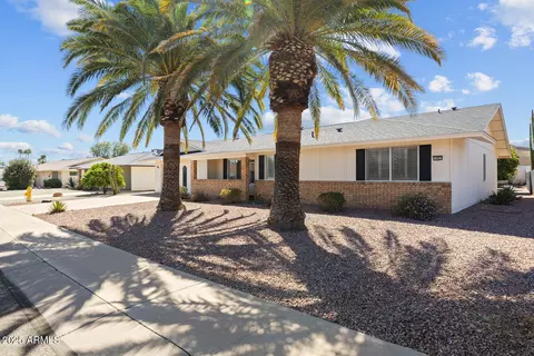 19825 N Sombrero Cir, Sun City, AZ 85373