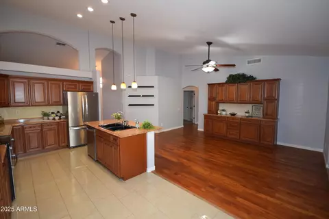 Kitchen - 1915 E Saratoga St, Gilbert, AZ 85296 photo 4 of 5