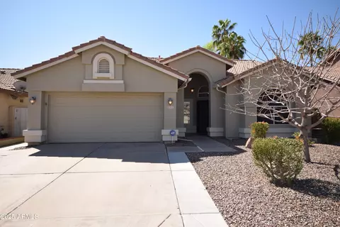 1915 E Saratoga St, Gilbert, AZ 85296