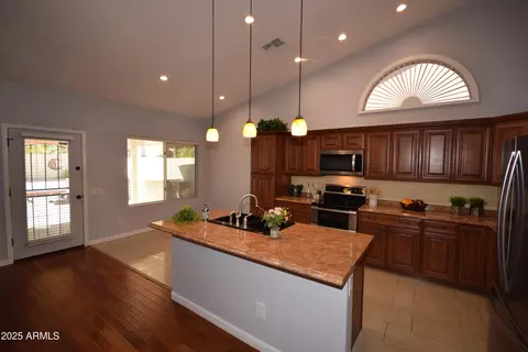 Kitchen - 1915 E Saratoga St, Gilbert, AZ 85296 photo 2 of 5