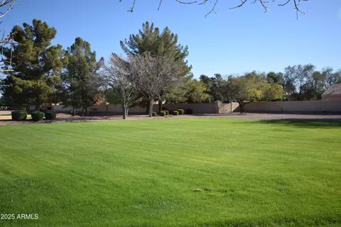 Exterior - 1915 E Saratoga St, Gilbert, AZ 85296 photo 8 of 8