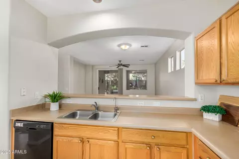 7046 E Keats Ave, Mesa, AZ 85209 photo 9