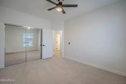 233 S Tiago Dr, Gilbert, AZ 85233 photo 47