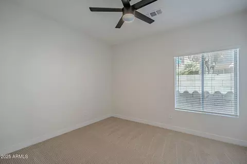 233 S Tiago Dr, Gilbert, AZ 85233 photo 41
