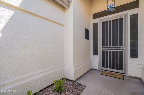 233 S Tiago Dr, Gilbert, AZ 85233 photo 4