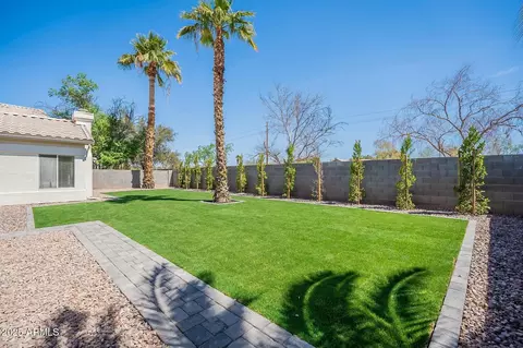 233 S Tiago Dr, Gilbert, AZ 85233 photo 56