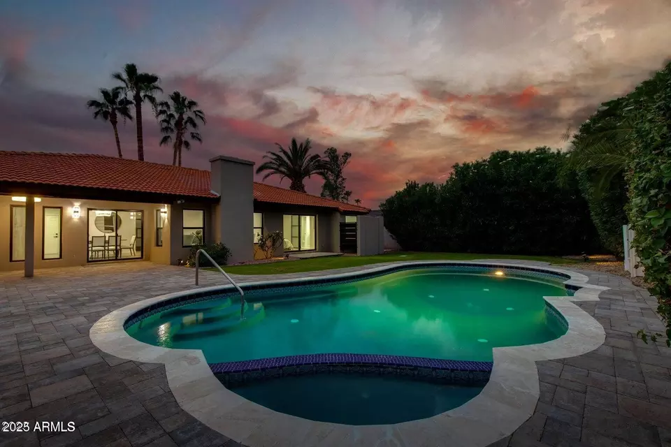 Exterior - 8702 E San Daniel Dr, Scottsdale, AZ 85258 photo 19 of 19