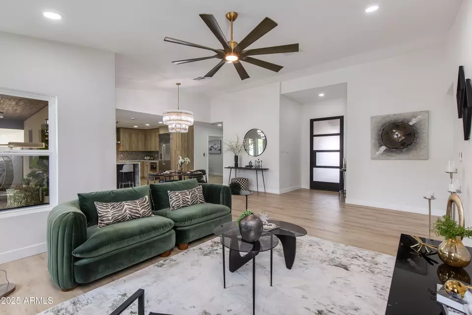 Living - 8702 E San Daniel Dr, Scottsdale, AZ 85258 photo 3 of 3