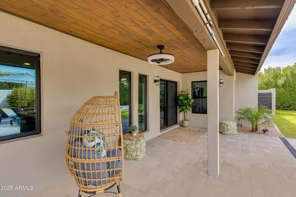Exterior - 8702 E San Daniel Dr, Scottsdale, AZ 85258 photo 5 of 19