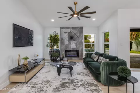 Living - 8702 E San Daniel Dr, Scottsdale, AZ 85258 photo 1 of 3