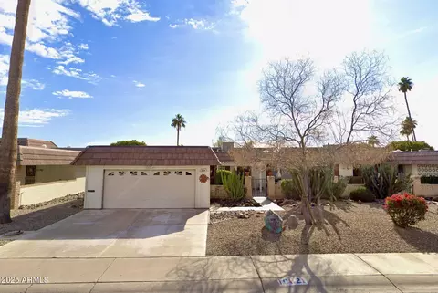 10621 W Deanne Dr, Sun City, AZ 85351