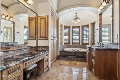 Bath - 3312 N 89th Pl, Mesa, AZ 85207 photo 5 of 12