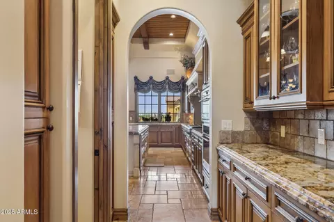 Entry Way - 3312 N 89th Pl, Mesa, AZ 85207 photo 6 of 11