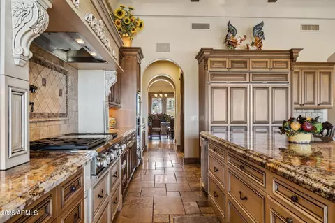 Kitchen - 3312 N 89th Pl, Mesa, AZ 85207 photo 3 of 6